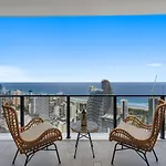 Luxury Oceanview 2-Bed Apartment On 50Th Level