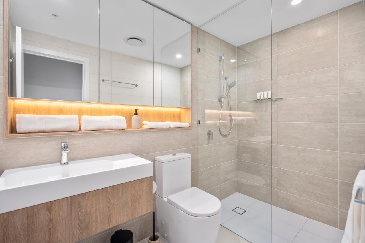 Luxury Oceanview 2-bed On 50th Level
