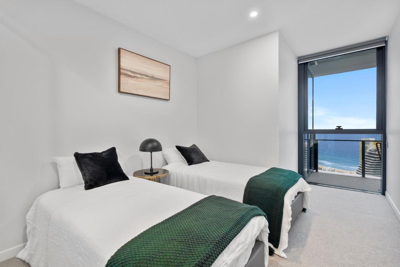 Luxury Oceanview 2-bed On 50th Level