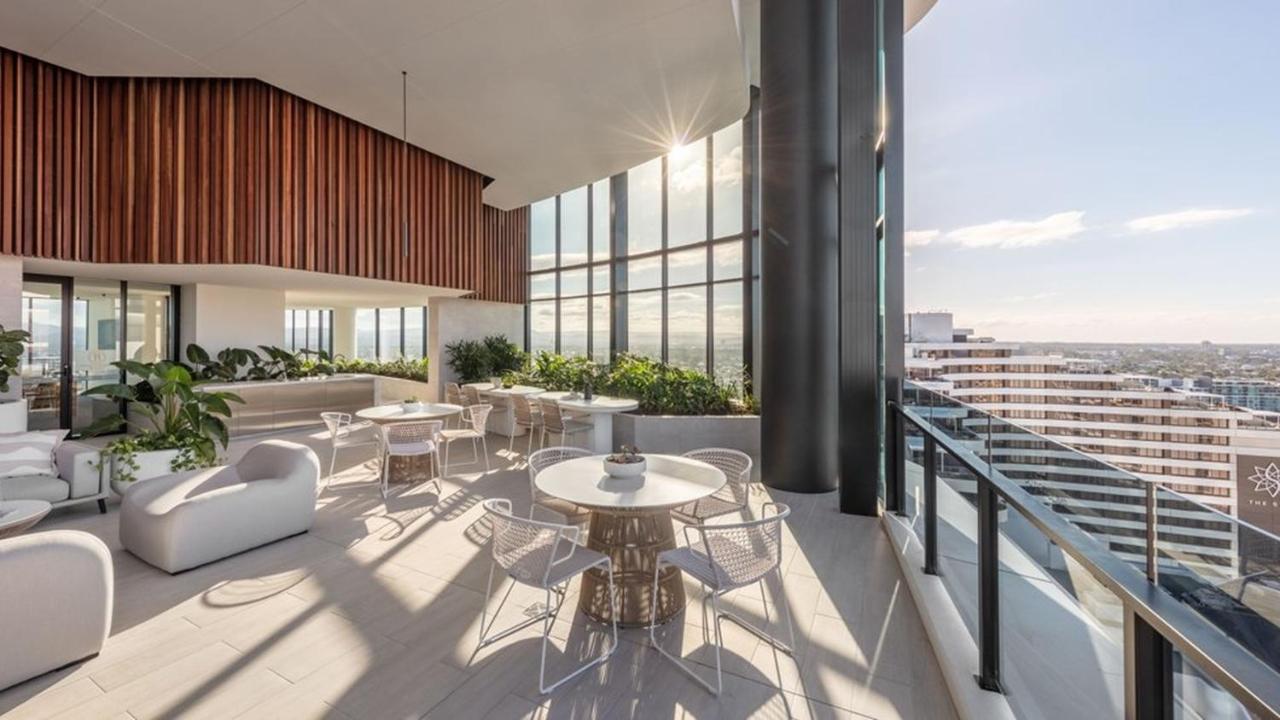 Luxury Oceanview 2-bed On 50th Level
